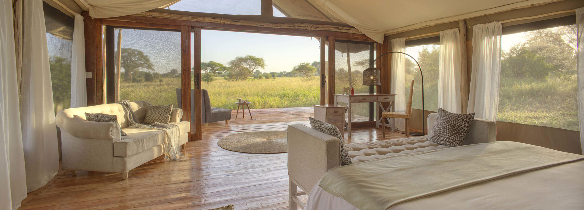 Understated elegance with whites and plenty of space in accommodation at Tarangire Ndovu