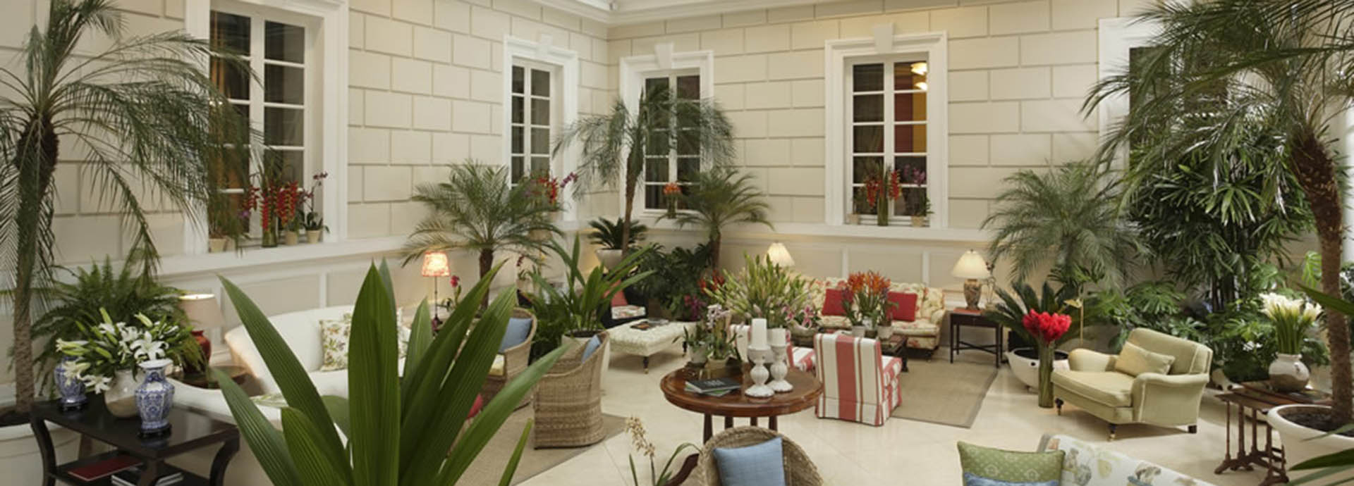 Casa Gangotena Boutique Hotel lounge and bar area is classic colonial luxury