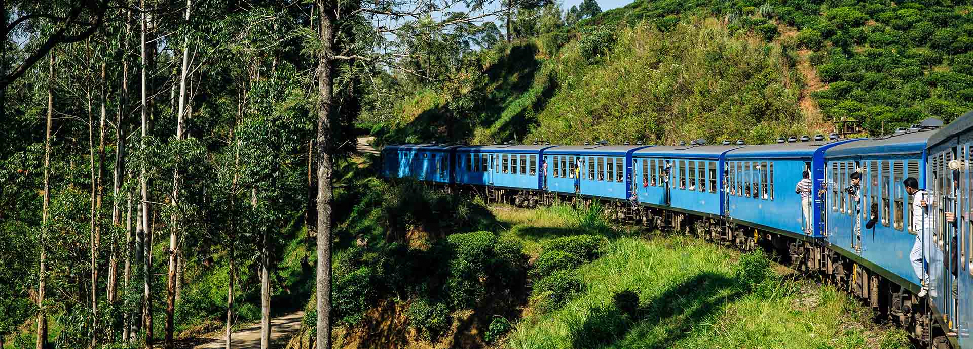 Train journey in Sri Lanka from Kandy visiting the Ceylon Tea Trails