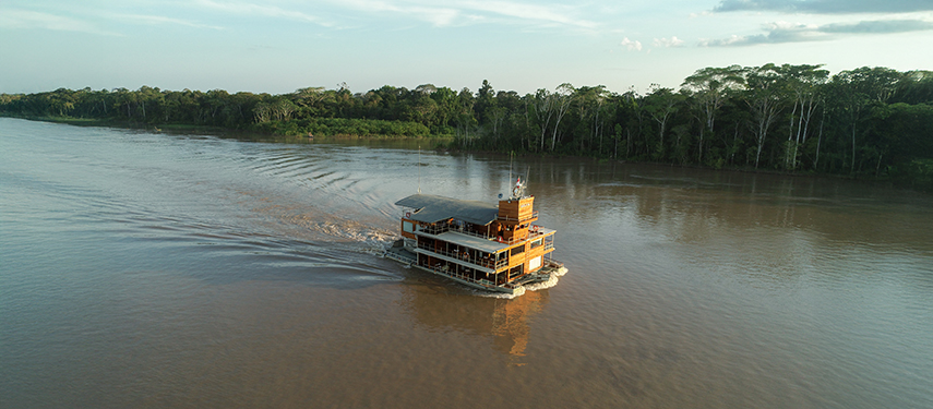 Delfin I river cruise on the Peruvian Amazon