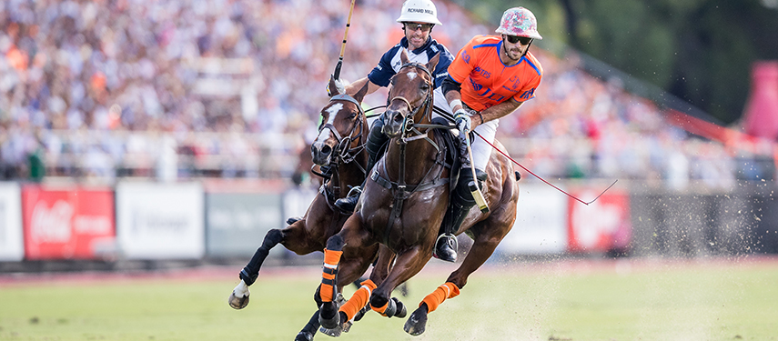 Watch the polo open at the start or end of Jakotango journey