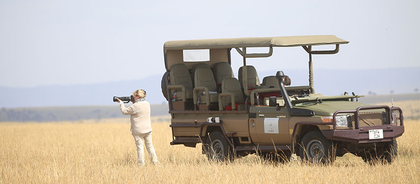 Game drive photography on the Serengeti, Tanzania