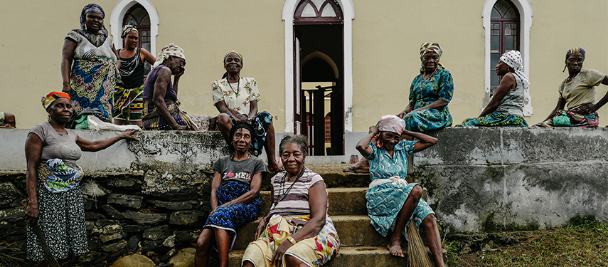 Locals of São Tomé and Príncipe posing for a photo